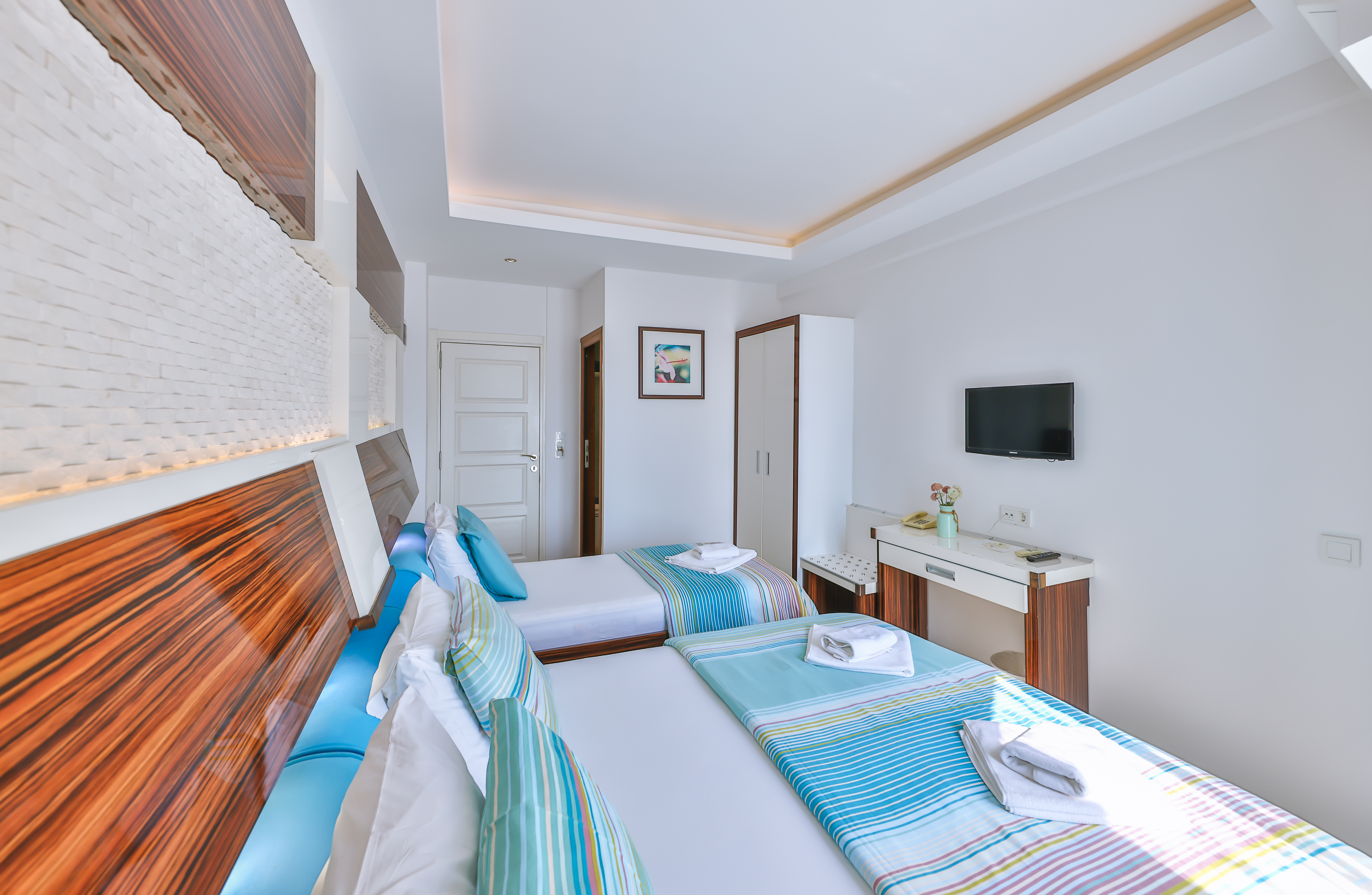 Sonne Hotel 35/49