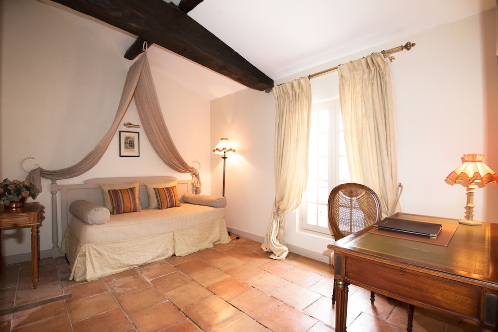 Chateau De Lantic 35/66