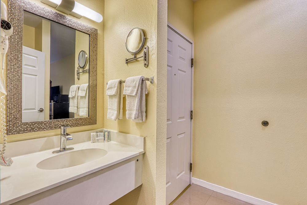 Americas Hotel El Paso Medical Center 23/25