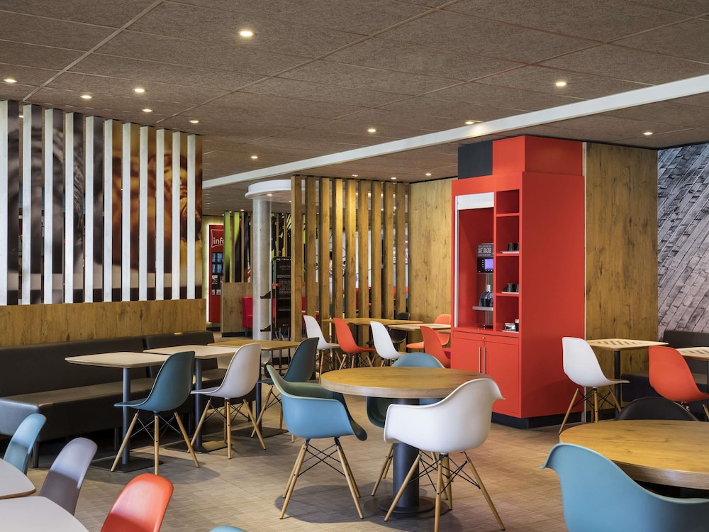 Ibis Saint-Quentin-En-Yvelines Velodrome 53/75