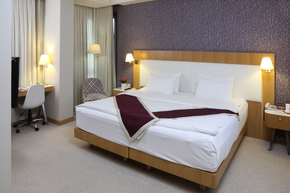 STANDARD, DOUBLE BED