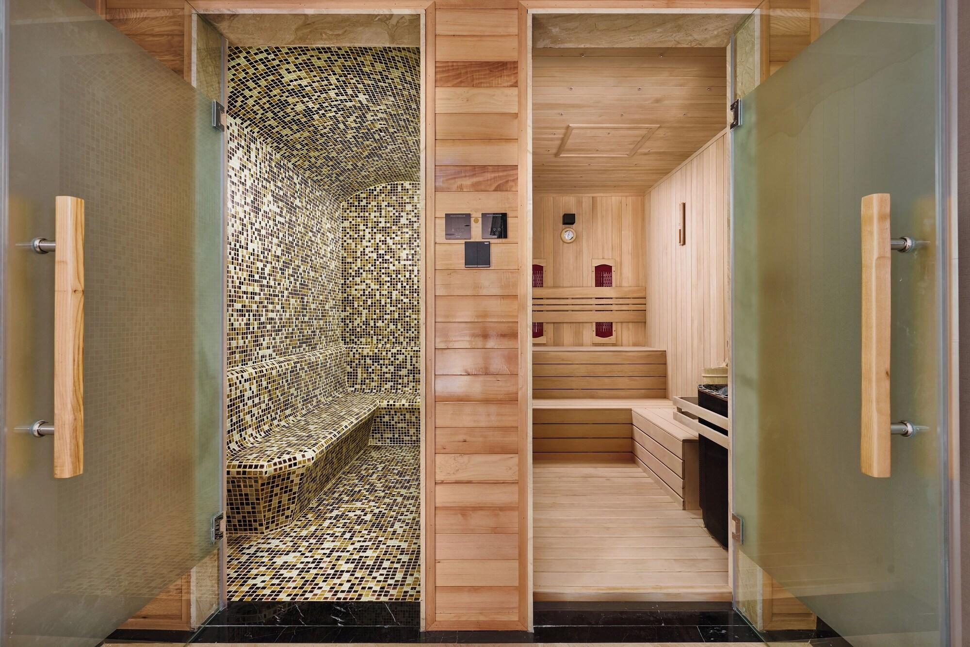 Tonkin Luxury Boutique Hotel & Spa 64/90