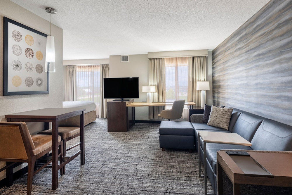 RESIDENCE INN BLOOMINGTON 23/34