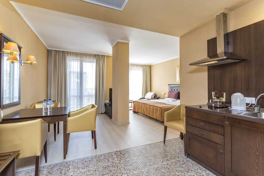 Barcelo Royal Beach 4/63