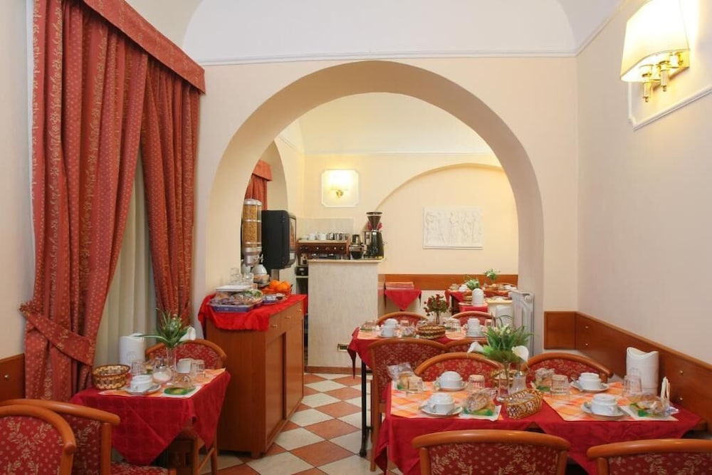 Hotel Romantica 52/60