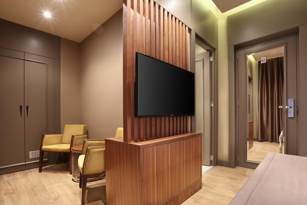 Taksim Premium Hotel 65/70