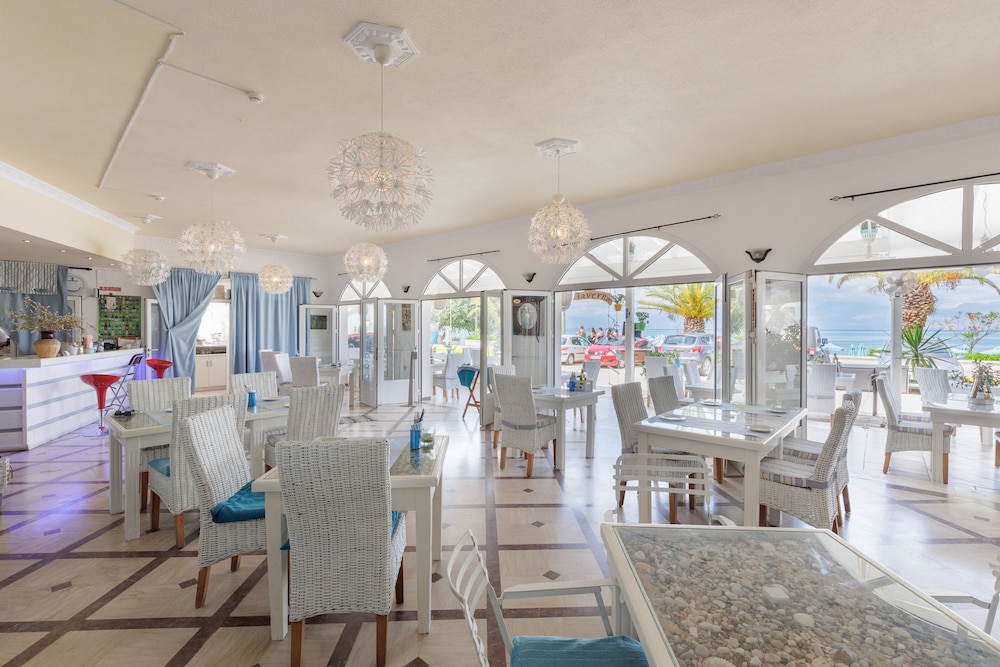 Aphrodite Beach Hotel Corfu 37/49