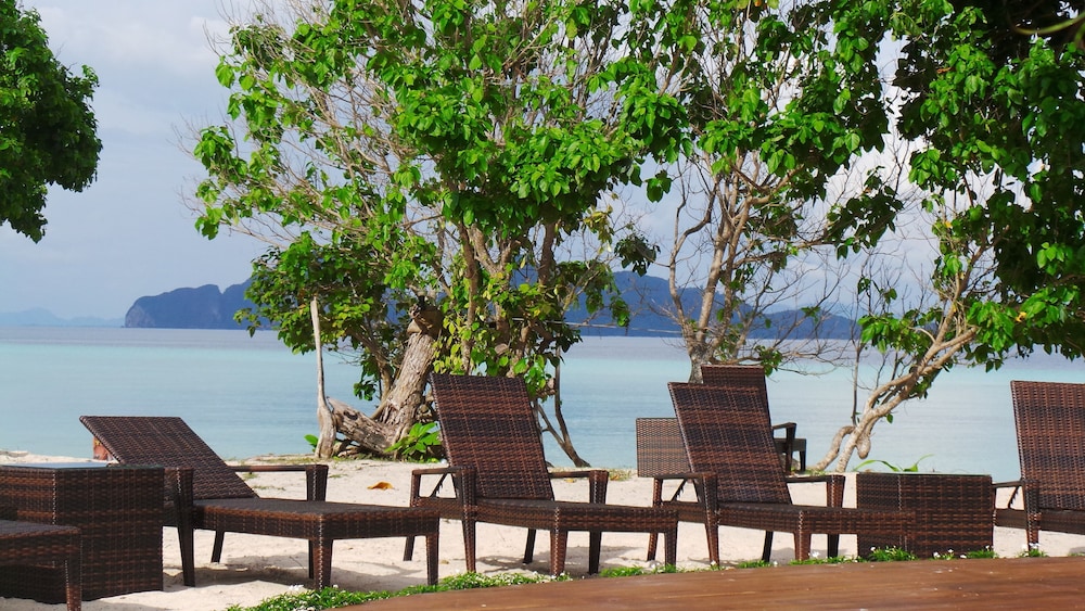 Reef Resort 26/33