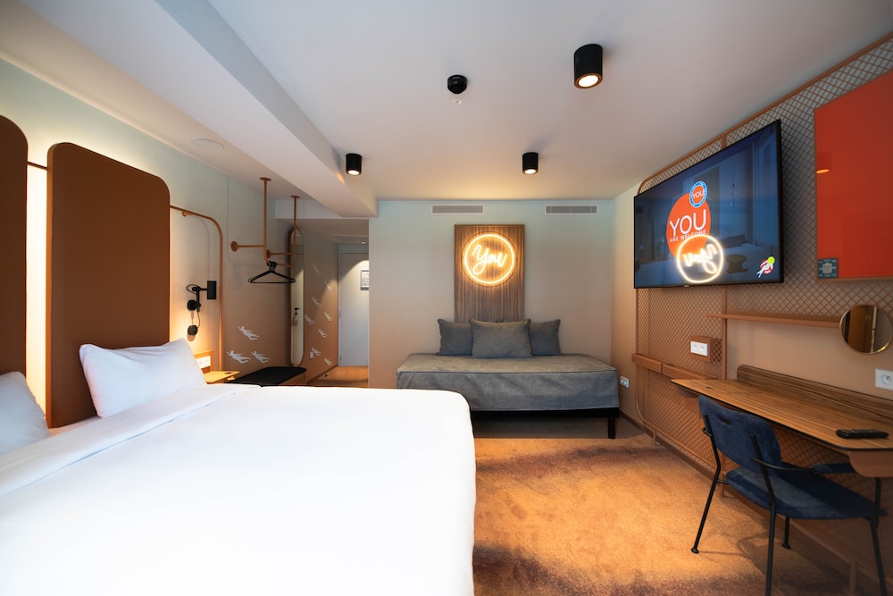 You Hotel Deauville - Handwritten Collection 17/65