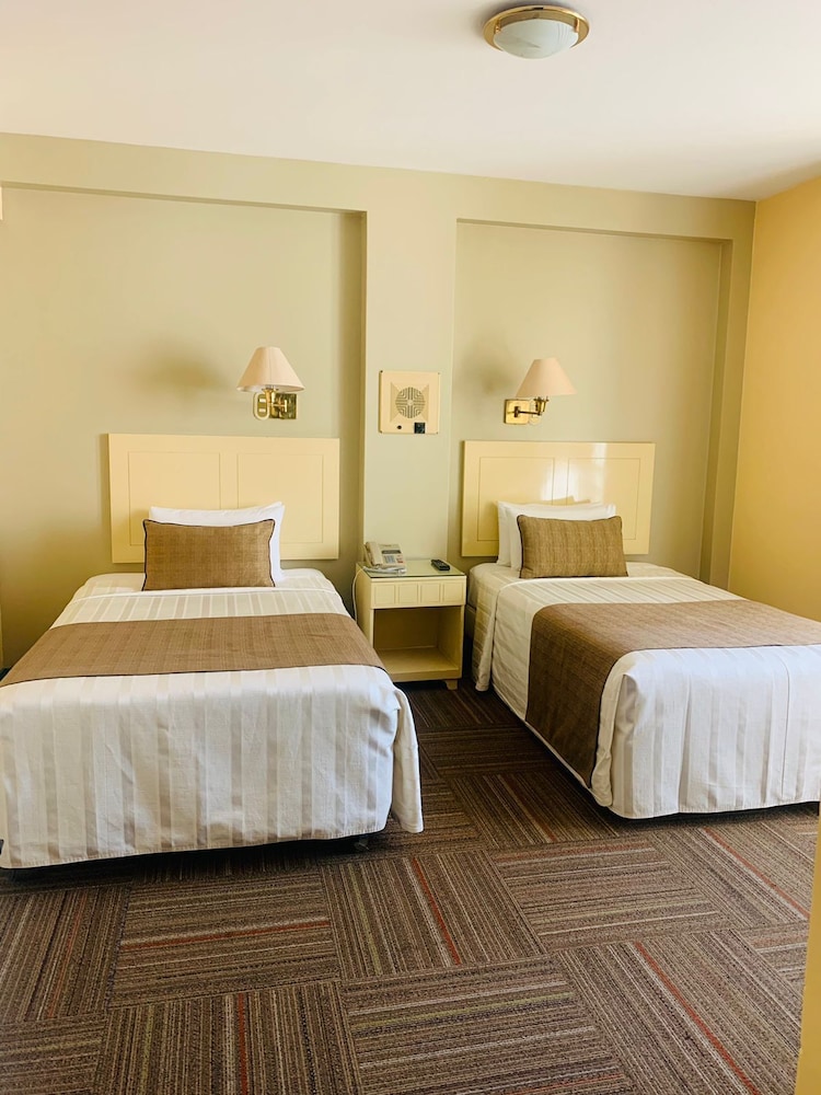 STANDARD, TWIN BEDS
