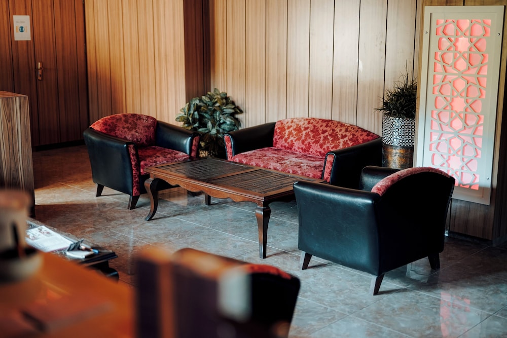 Aleria Belport Beach Hotel 51/71
