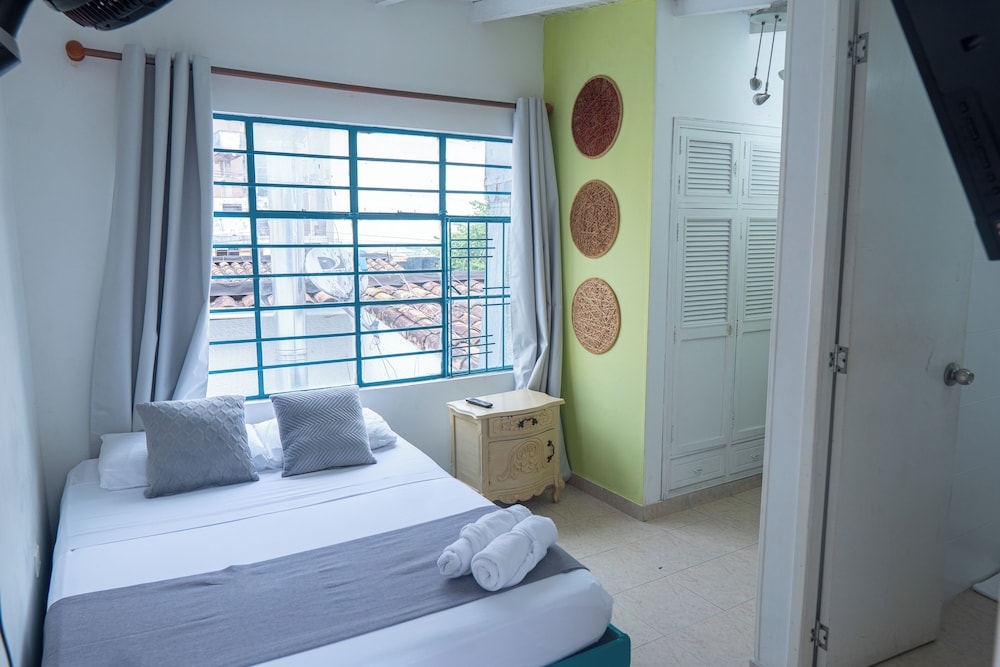 Superior, Queen Bed