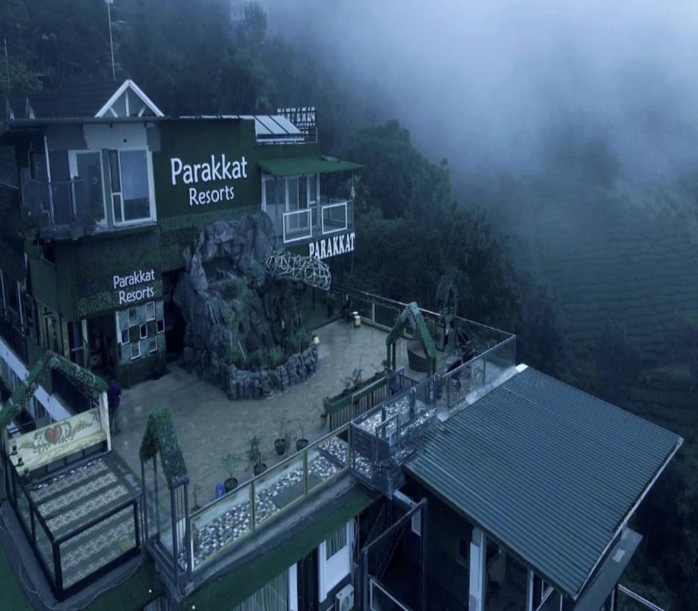 Parakkat Nature Resorts 2/50