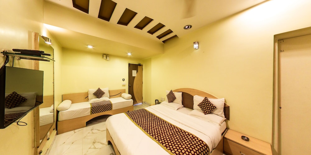 HOTEL VISHRAM 22/45