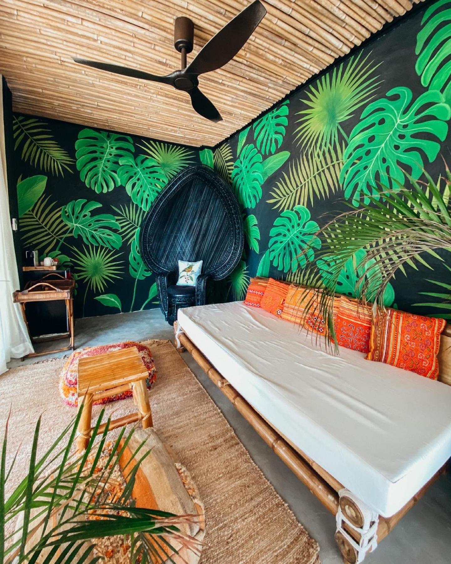 Amihan Beach Cabanas 33/50