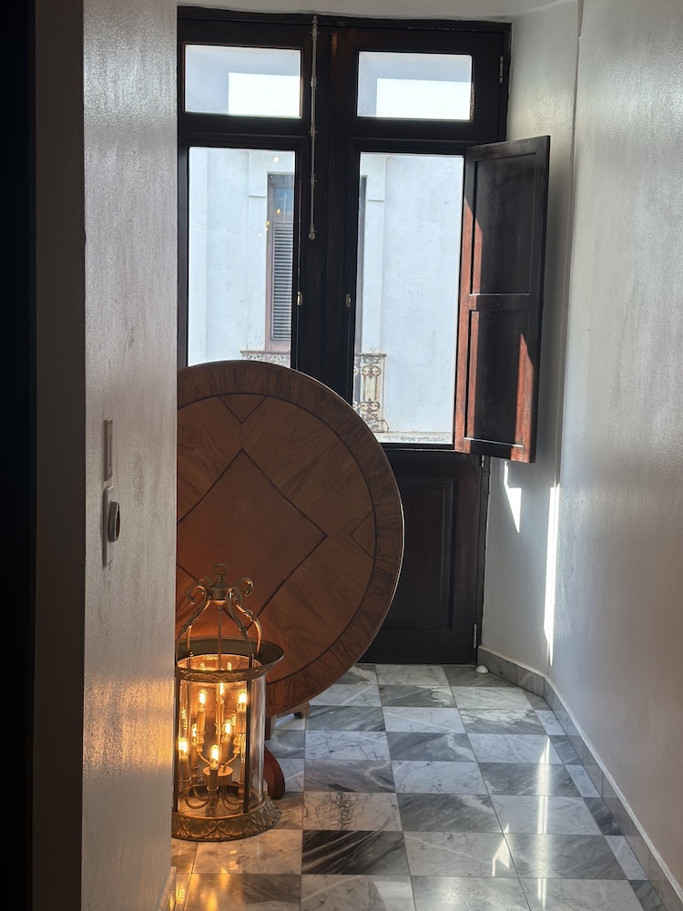 352 Guest House Hotel Boutique 24/50