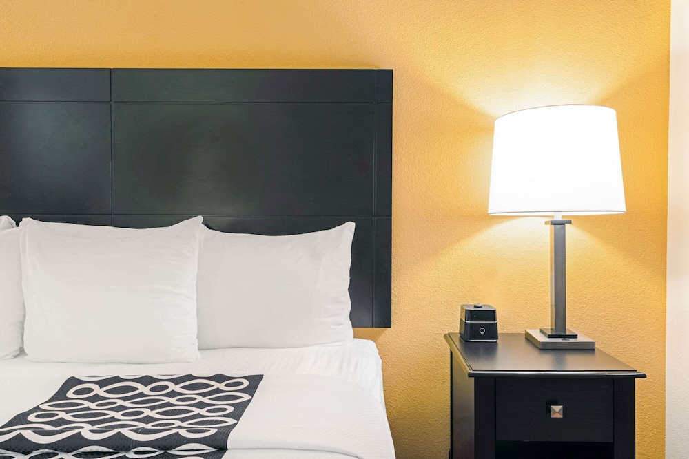 La Quinta Inn & Suites by Wyndham Stillwater-University Area 10/41