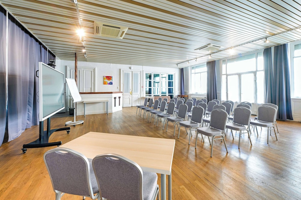 Brit Hotel Confort Roanne Grand Hotel 68/69