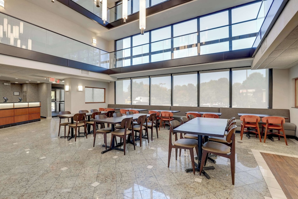 Drury Inn & Suites Charlotte University Place 39/50