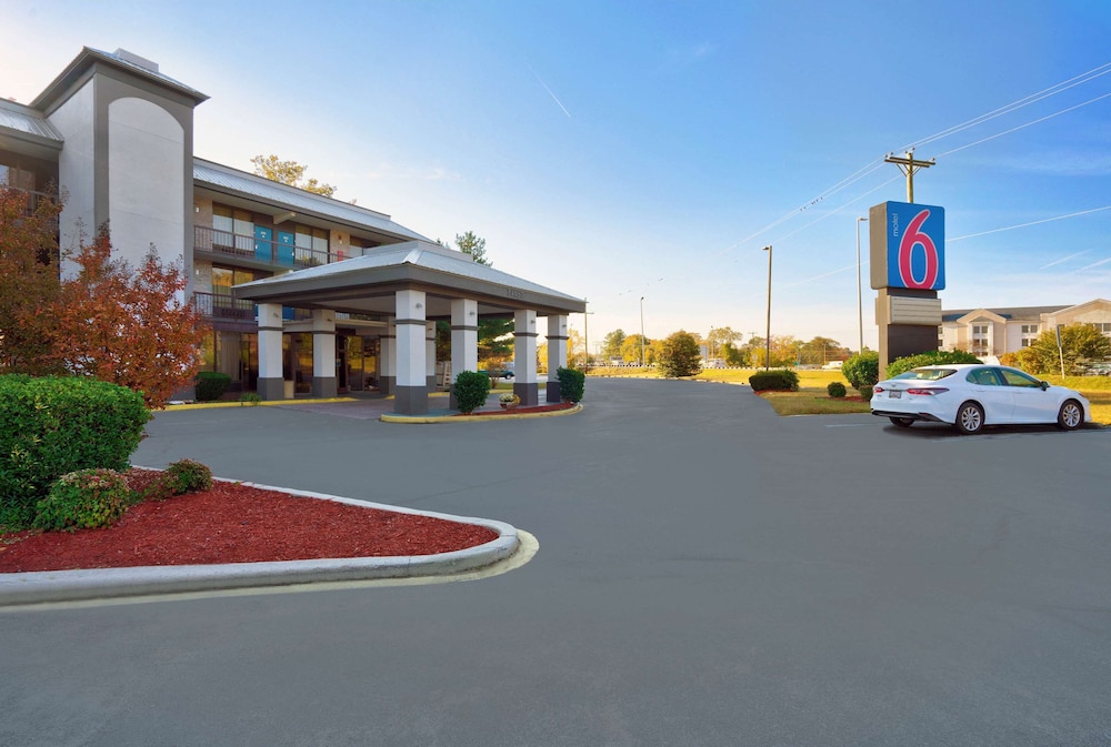 Motel6 Seaford, DE 58/66