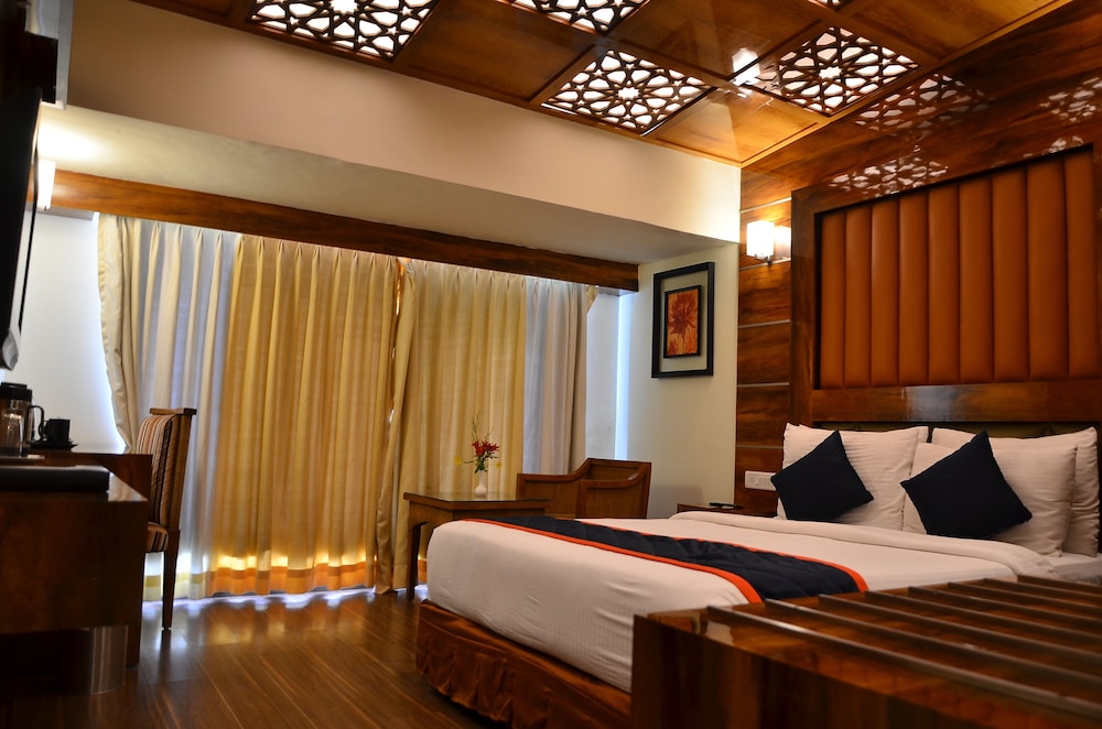 QUALITY INN SABARI RESORT 24/67
