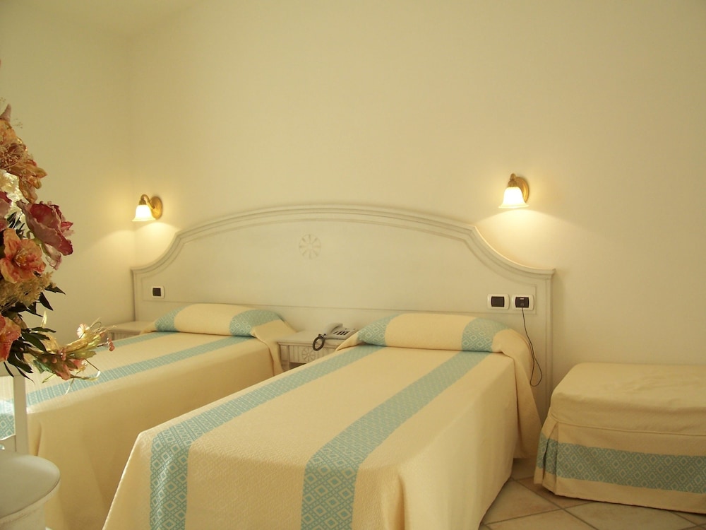 Hotel Castello Di Tavolara 17/34