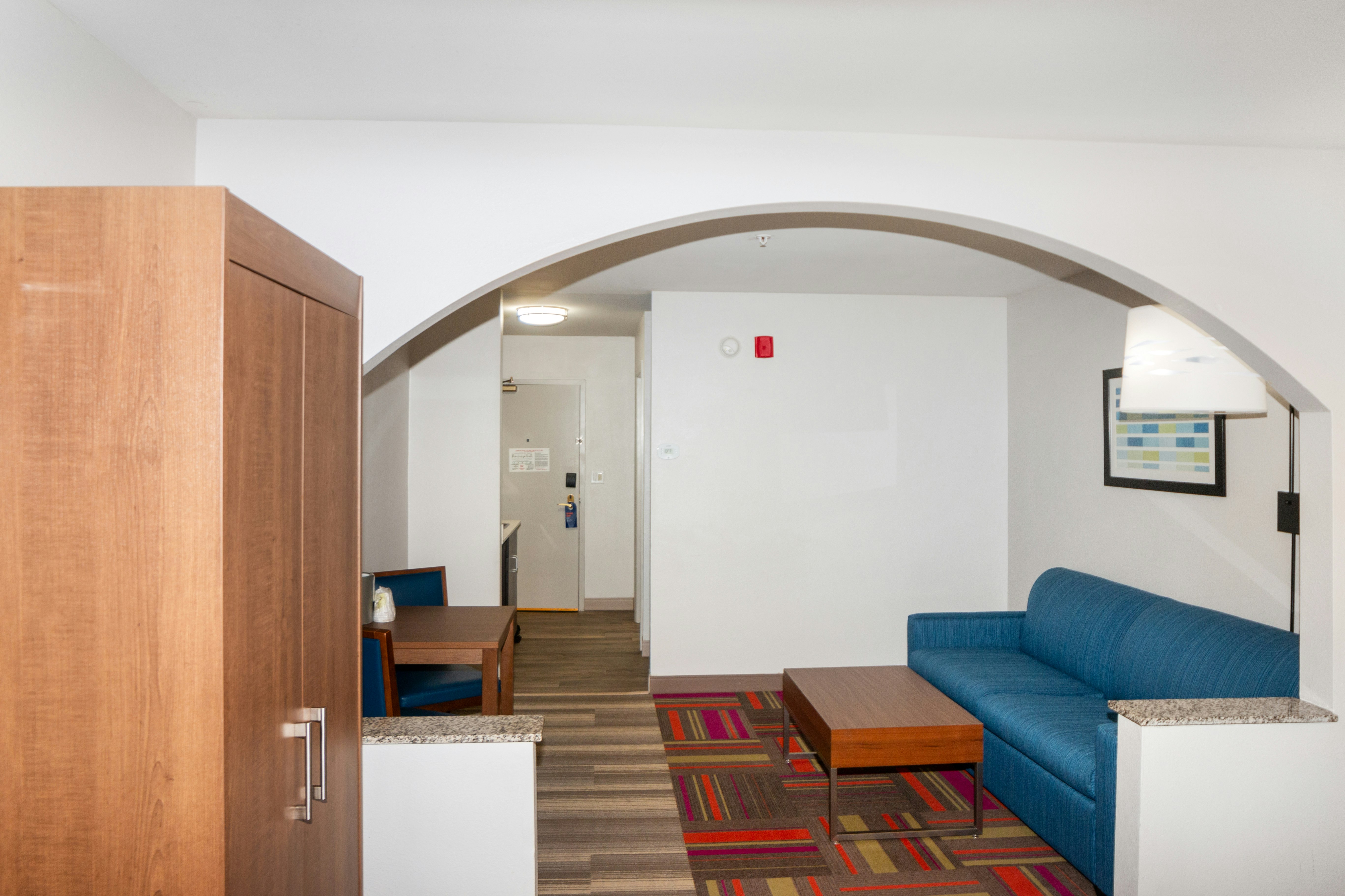Holiday Inn Express Hotel & Suites Stroudsburg-Poconos 36/56