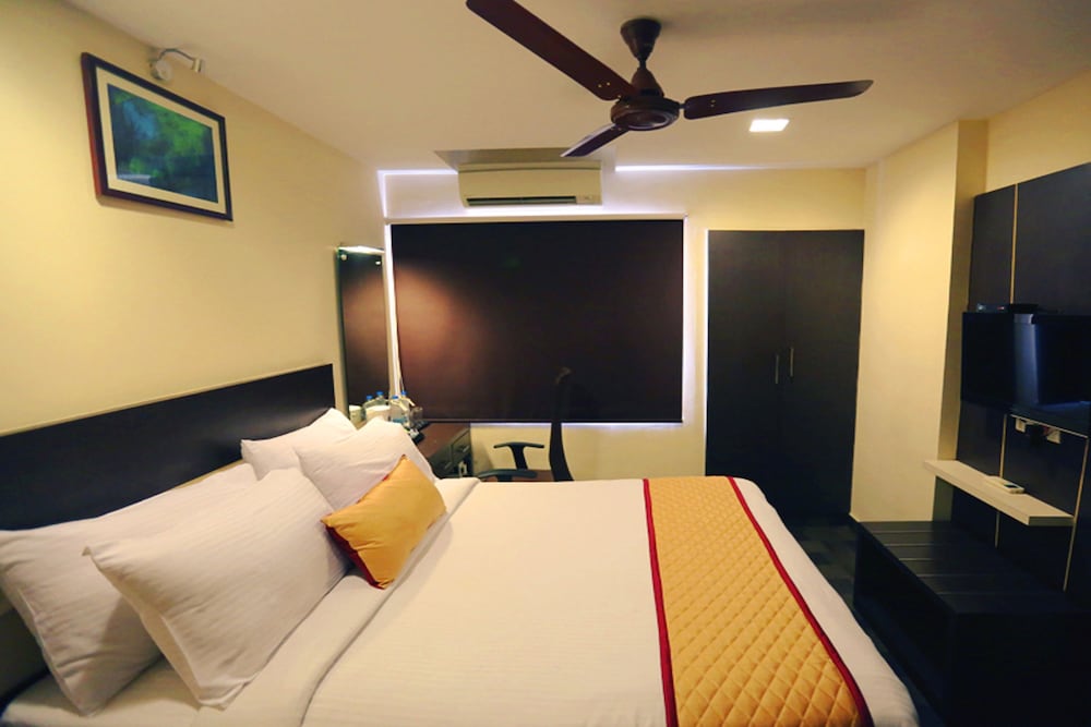 Ashok Residency 8/41