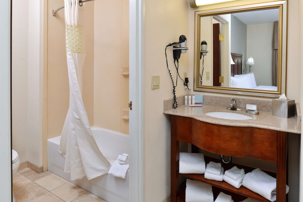Hampton Inn Suites Dayton Vandalia 23/68