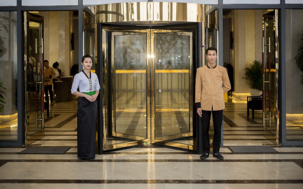 Muong Thanh Luxury Nhat Le Hotel 29/62