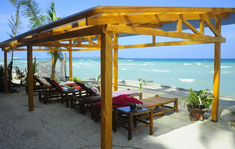 The Coral Blue Oriental Beach Villas And Suites 63/65