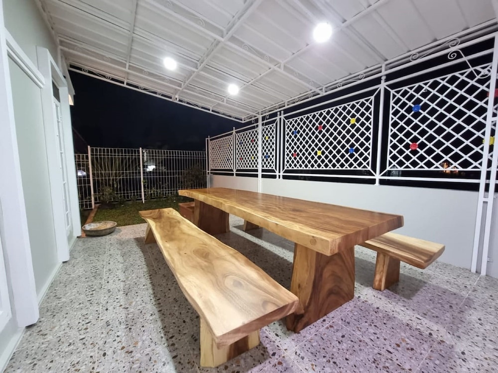 Villa Kota Bunga Anyelir 39/51