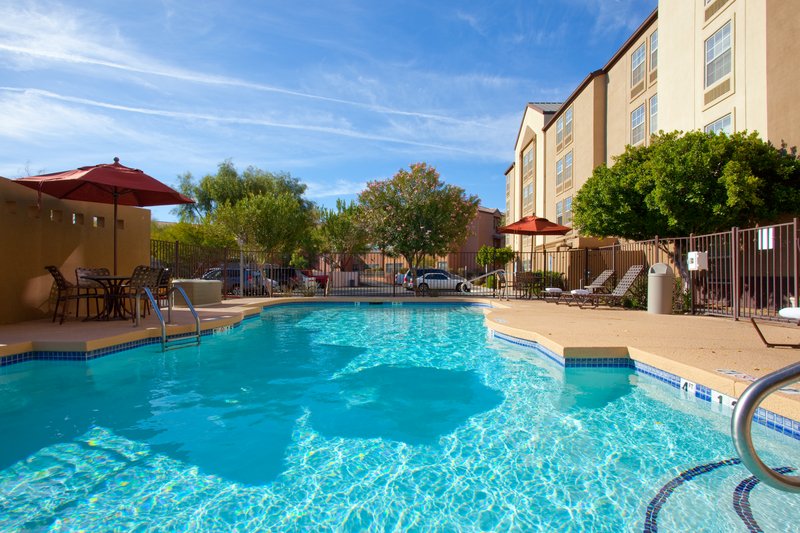 Holiday Inn Express Hotel And Suites Phoenix Airport 2/56