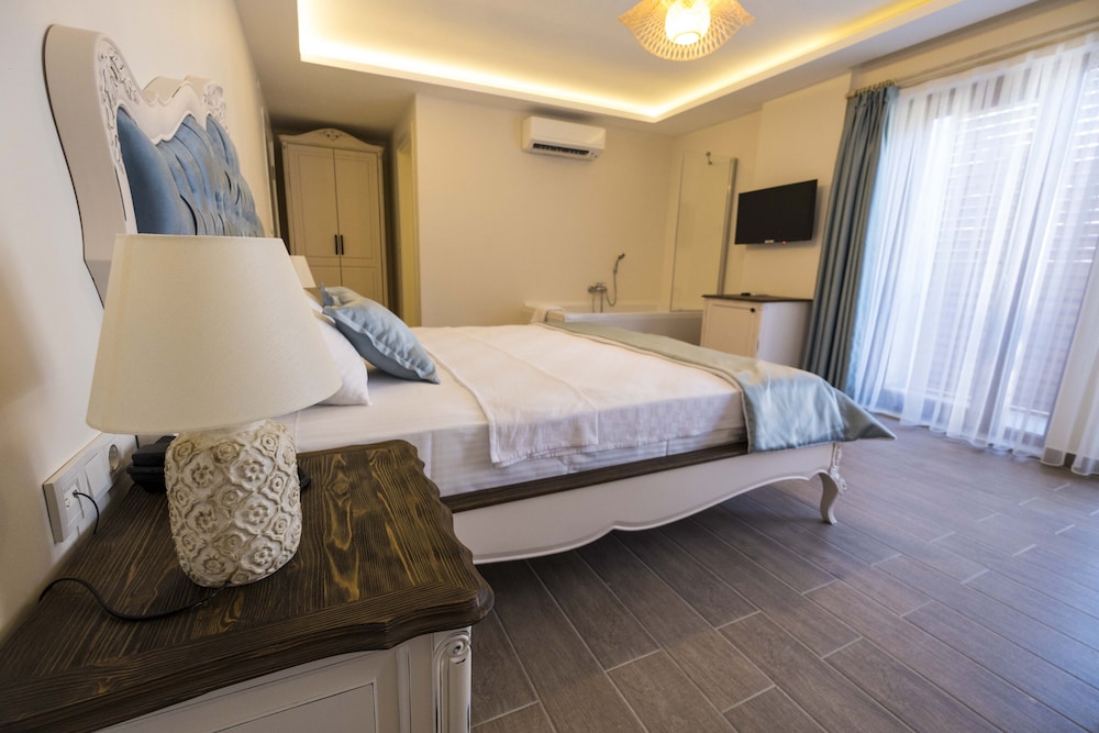 Icarus Hotel 18/46
