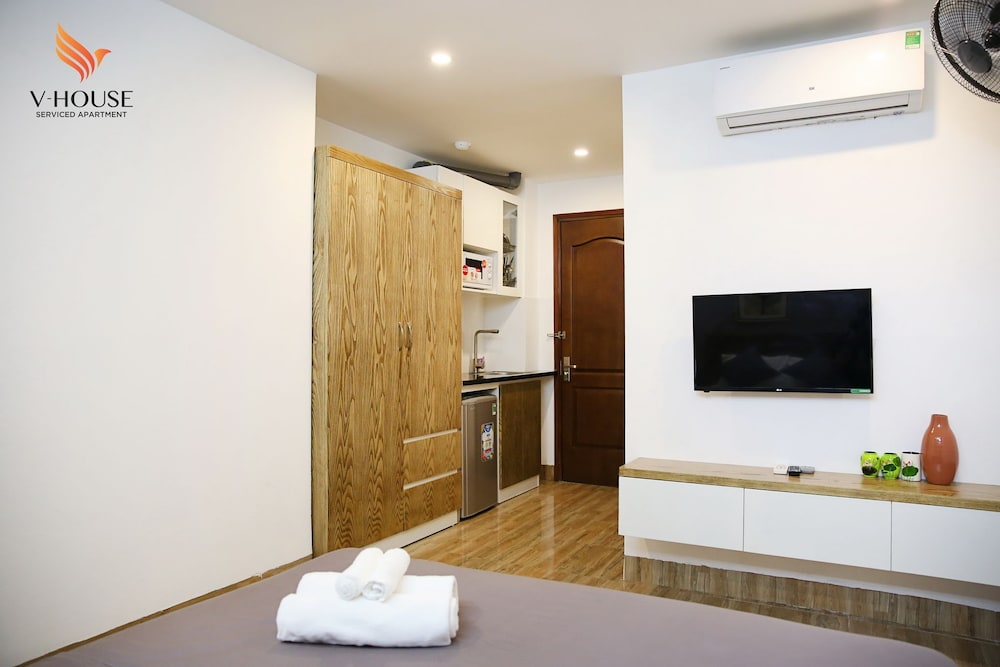 V House 5 Serviced Apartment 21/22