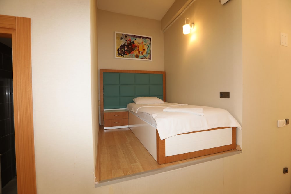 Mezzo Hotel 29/56