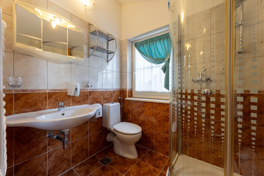 Hotel Villa Fontana 43/50
