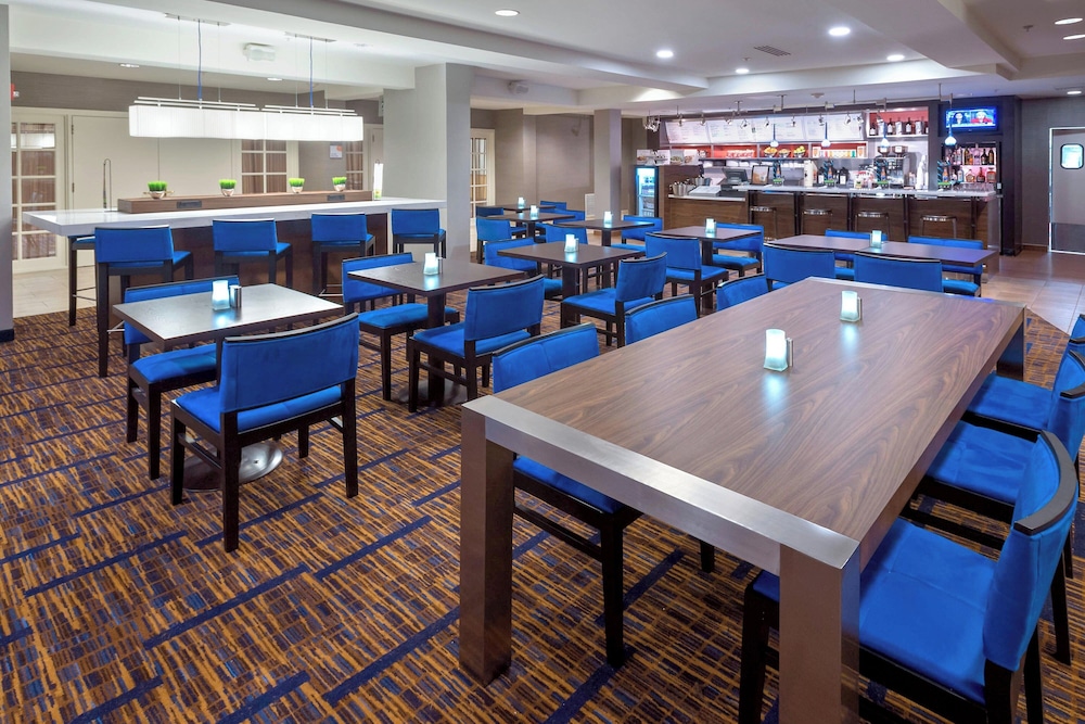 Courtyard By Marriott Winston-Salem Hanes Mall 44/66