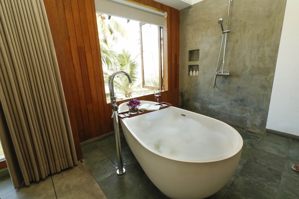 Ubuntu Beach Villas by Reveal 47/50