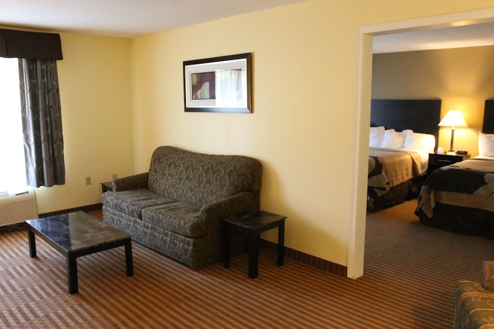 Quality Inn & Suites Frostburg-Cumberland 41/58