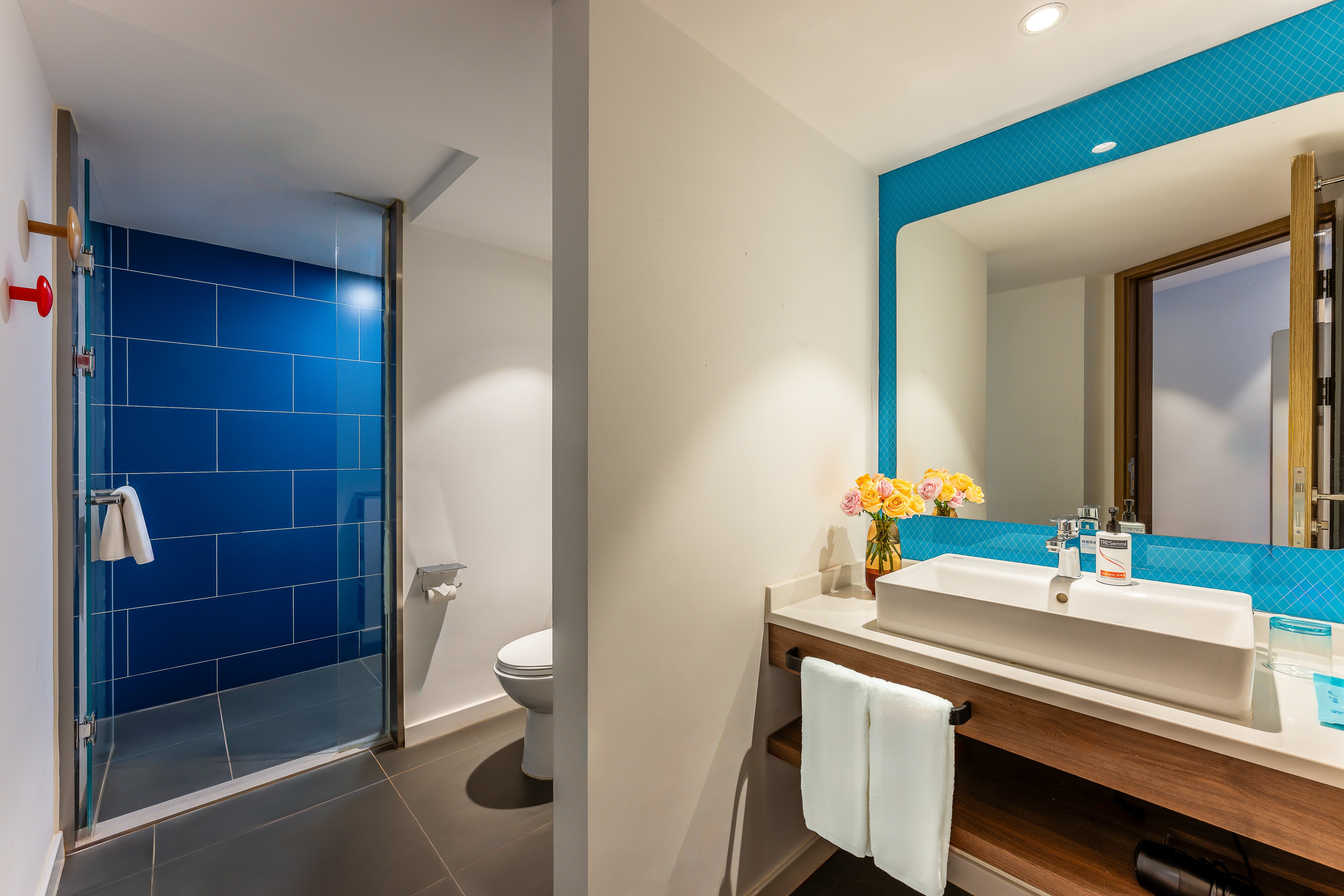 Holiday Inn Express Tianjin Airport East 46/50