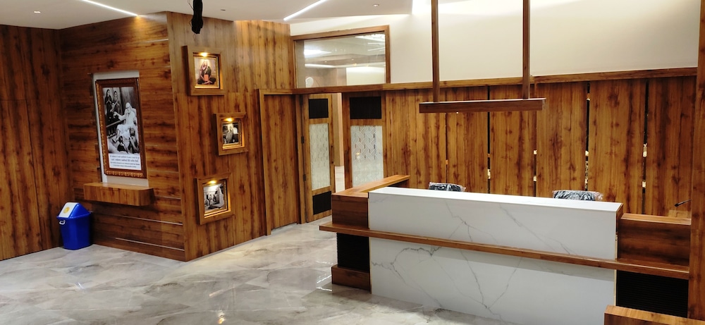 Hotel 9 Coin 7/48