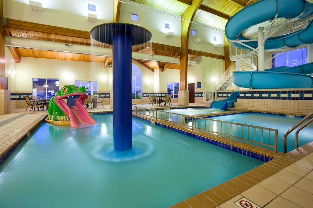 Holiday Inn Express Hotel Suites Aberdeen 11/61