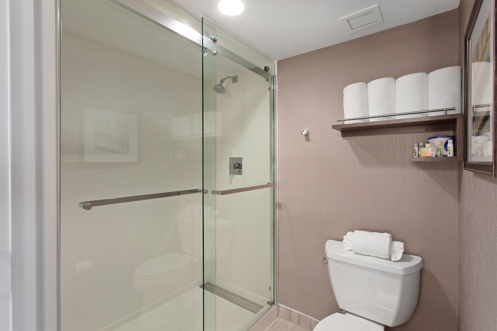 Holiday Inn Diamond Bar 16/58