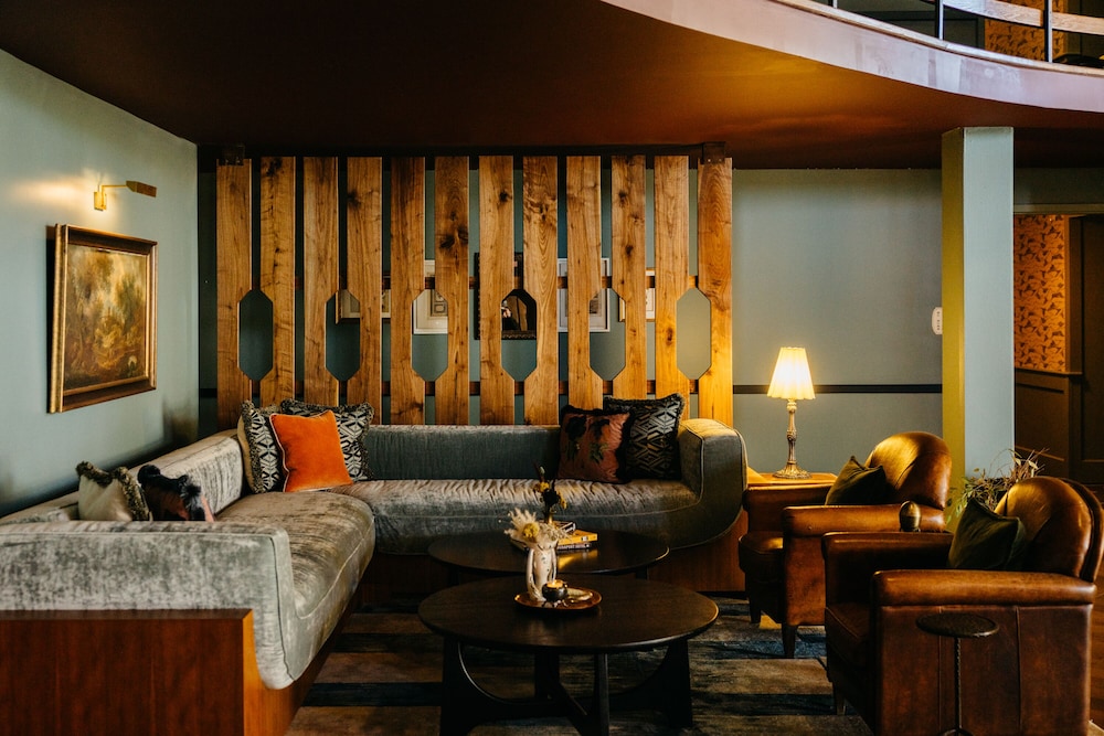 The Hotel Chalet At The Choo Choo 37/50