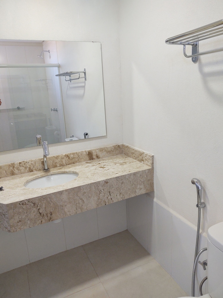 Hotel Quartzo Cristalina 22/26