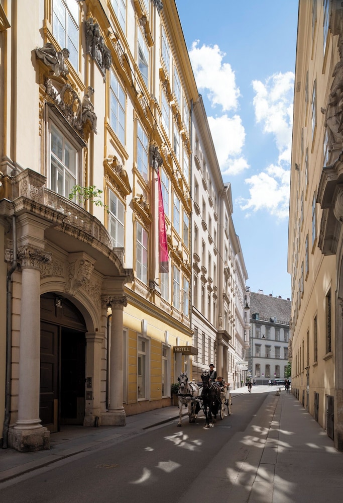 Pertschy Palais Hotel 47/56