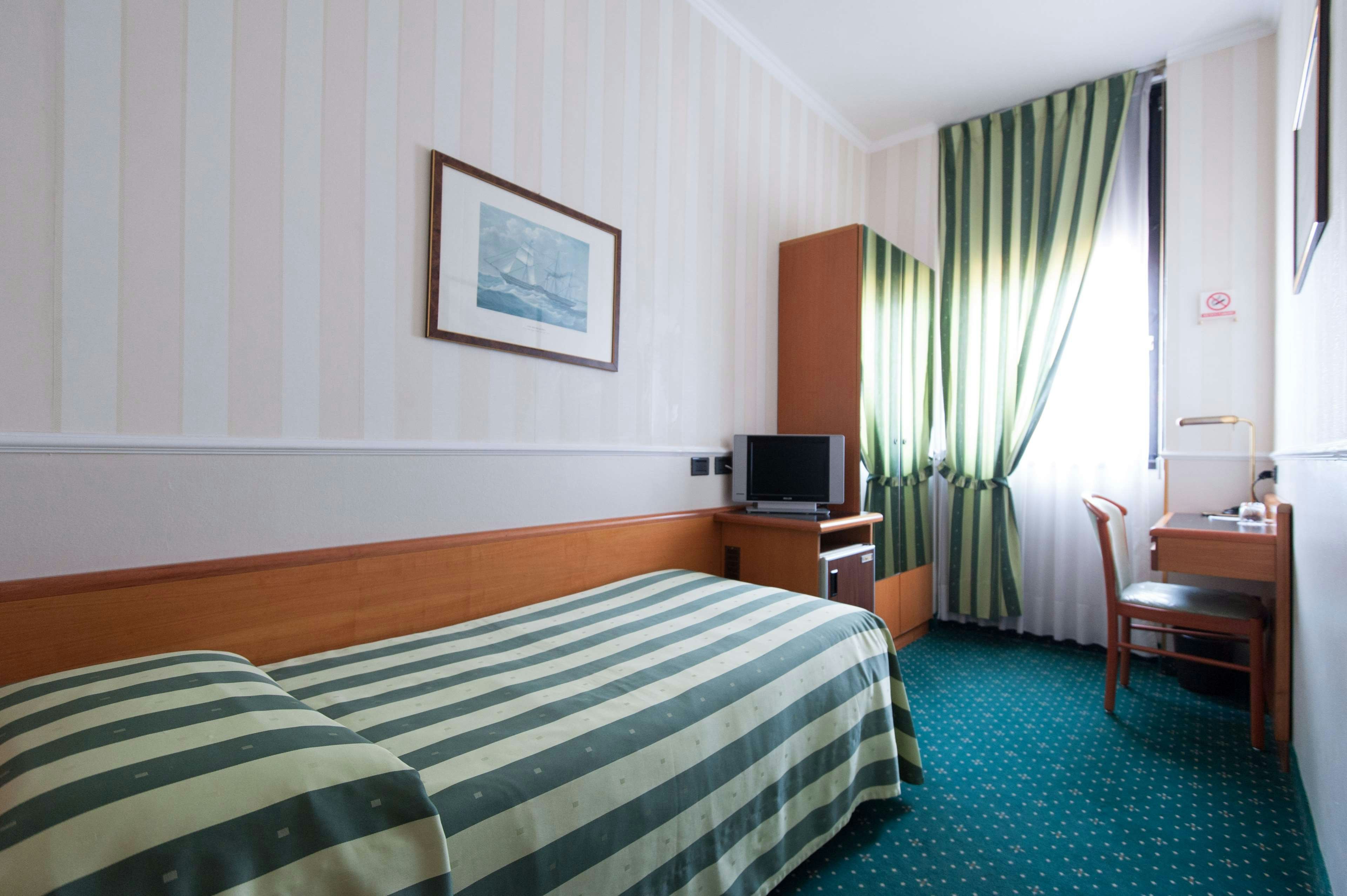 Flora Hotel Milan 4/49