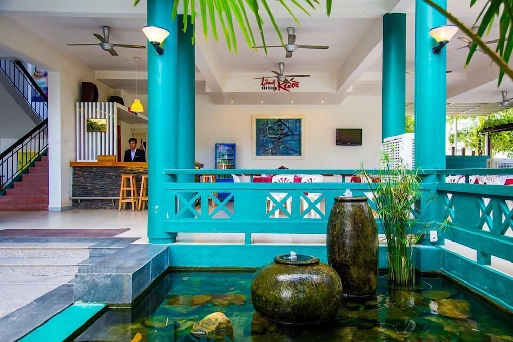Sai Gon Phong Nha Hotel 4/28