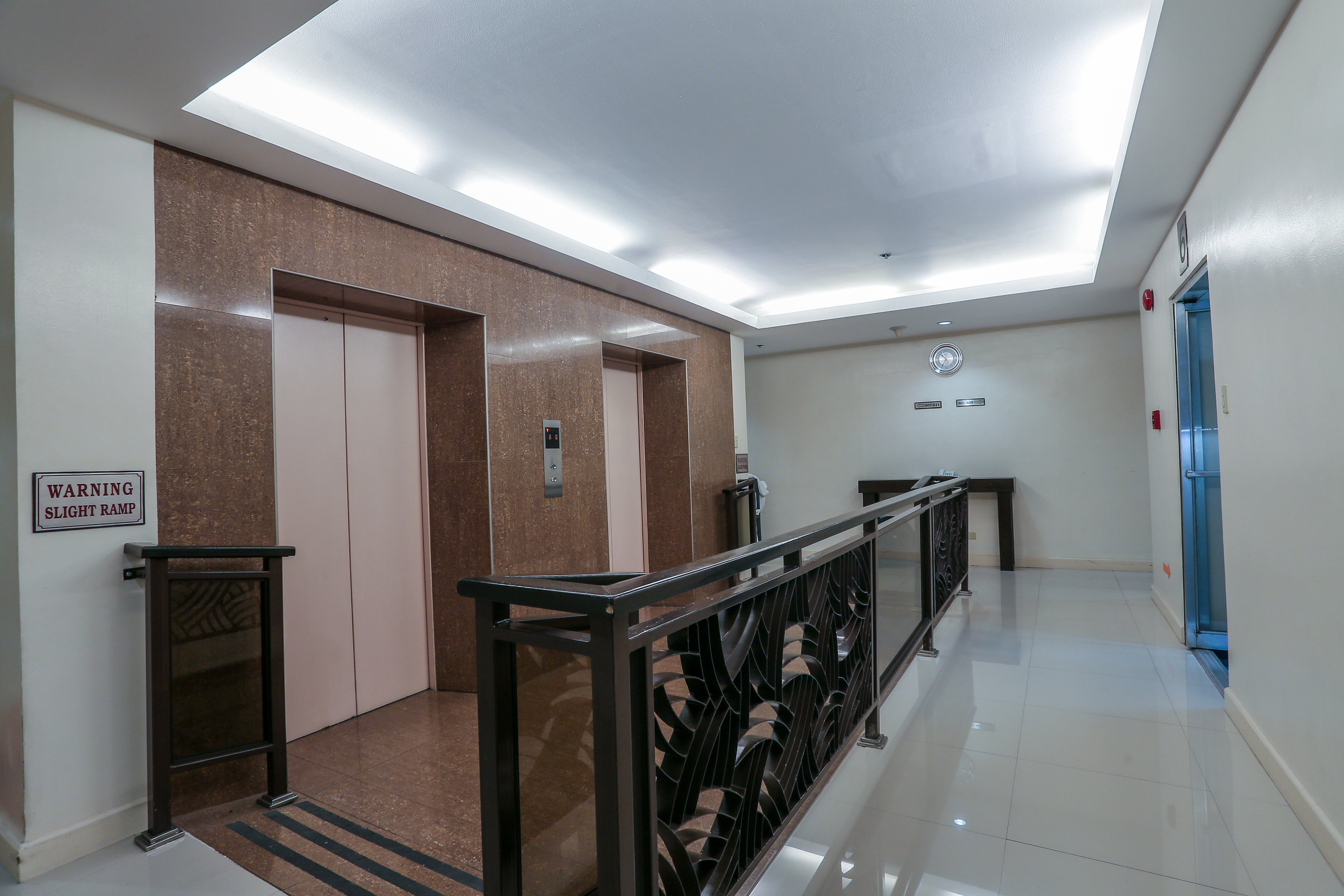 Paragon Tower Hotel 3/50
